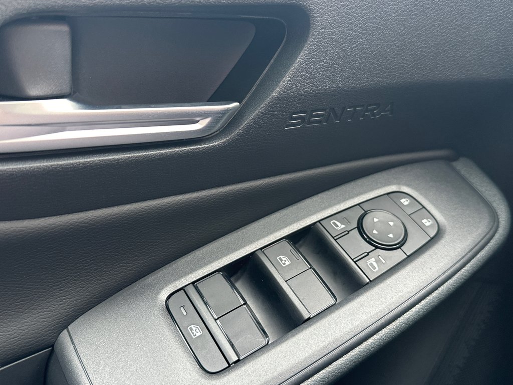 2026 Nissan Sentra SV Premium in Amos, Quebec - 17 - w1024h768px