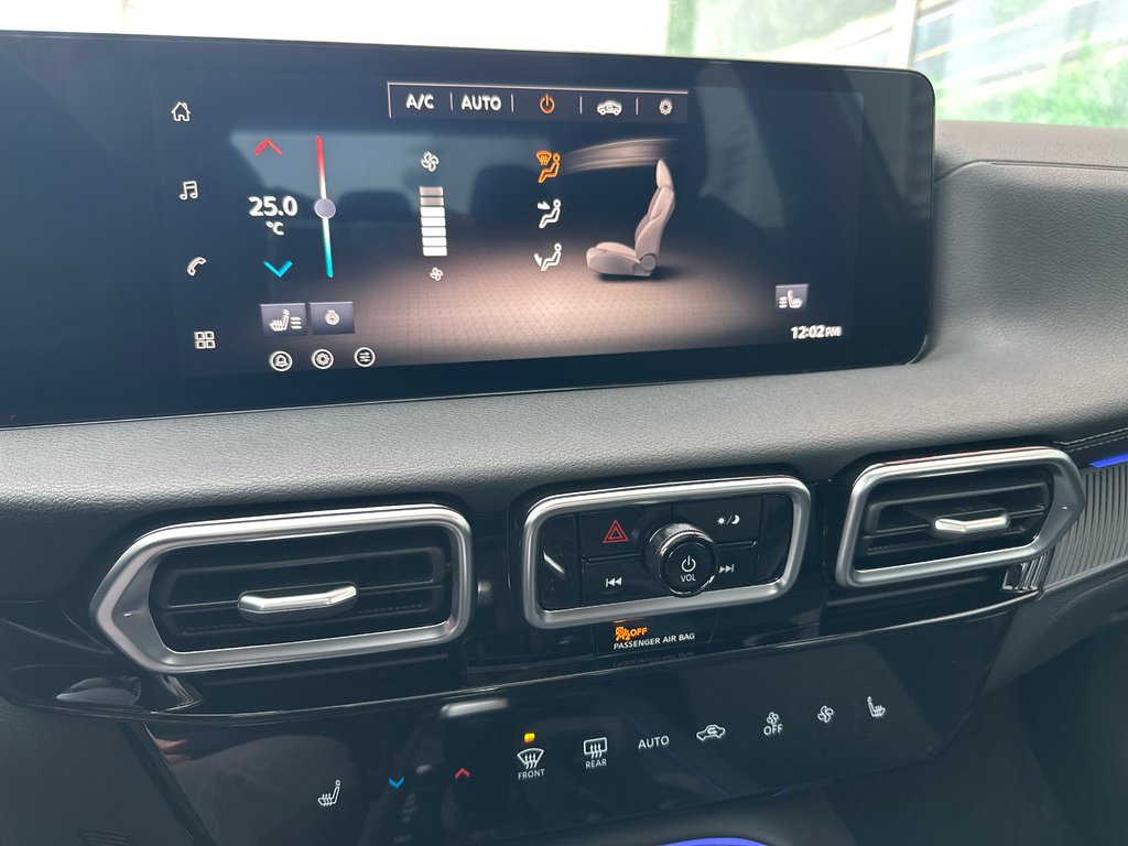 2026 Nissan Sentra SV Premium in Amos, Quebec - 12 - w1024h768px