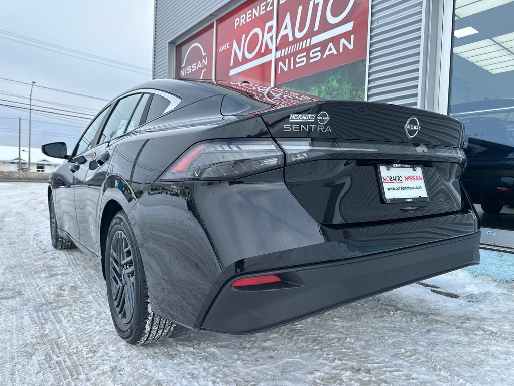 Nissan Sentra SV Premium 2026 à Amos, Québec - 3 - w1024h768px