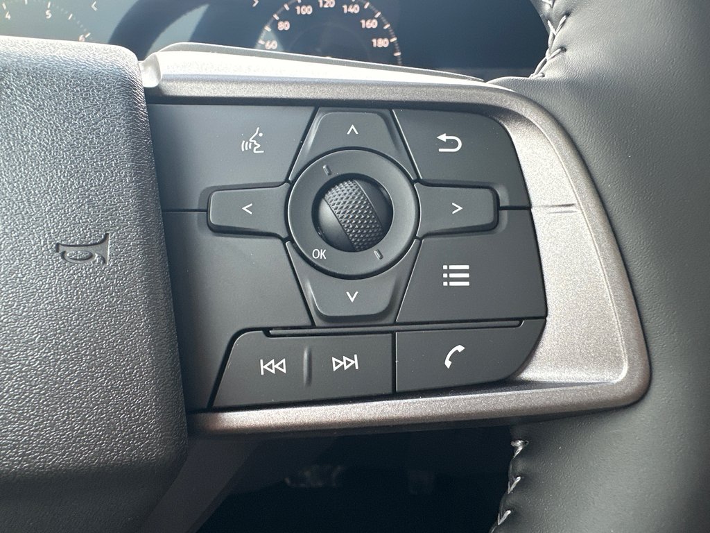 Nissan Sentra SV Premium 2026 à Amos, Québec - 12 - w1024h768px