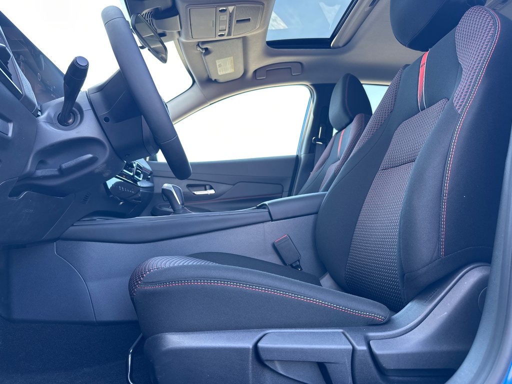 2026 Nissan Sentra SR in Amos, Quebec - 6 - w1024h768px