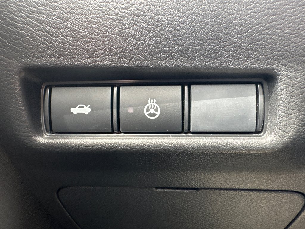 2026 Nissan Sentra SV in Amos, Quebec - 13 - w1024h768px