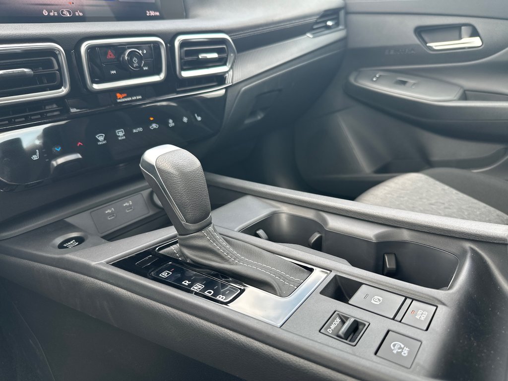 2026 Nissan Sentra SV in Amos, Quebec - 9 - w1024h768px