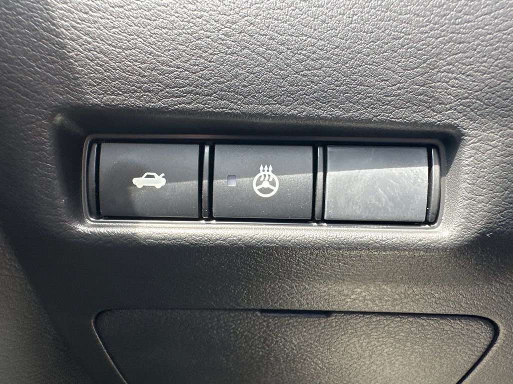2026 Nissan Sentra SV in Amos, Quebec - 10 - w1024h768px