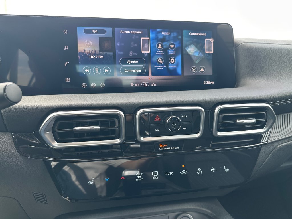 2026 Nissan Sentra SV in Amos, Quebec - 8 - w1024h768px