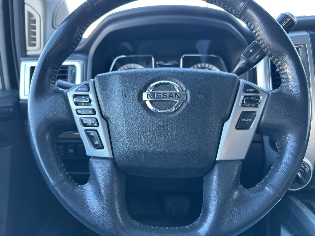 2016 Nissan Titan XD SL DIESEL in Amos, Quebec - 10 - w1024h768px
