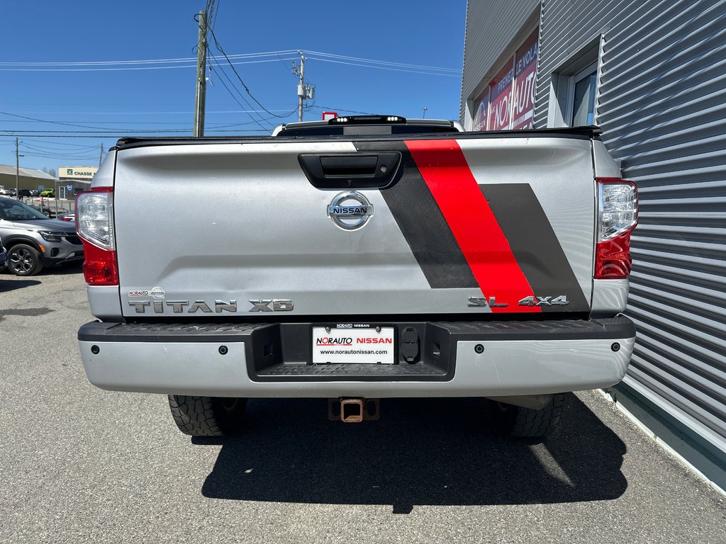 2016 Nissan Titan XD SL DIESEL in Amos, Quebec - 8 - w1024h768px