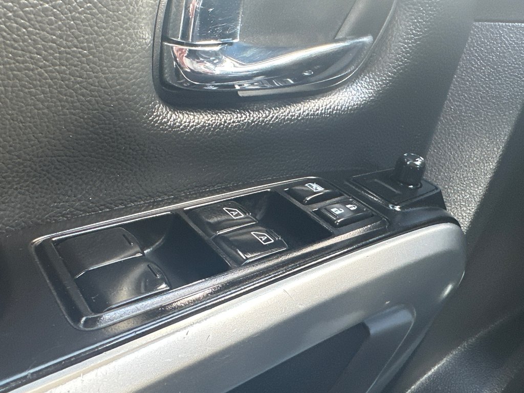 Nissan Titan XD SL DIESEL 2016 à Amos, Québec - 15 - w1024h768px