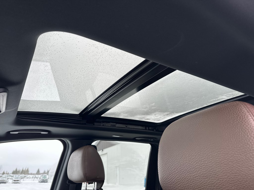 Nissan Titan PLATINUM RESERVE 4X4 2021 à Amos, Québec - 19 - w1024h768px