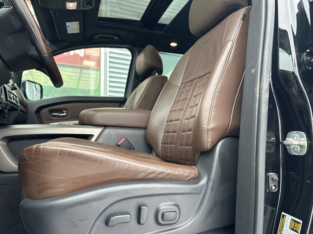 Nissan Titan PLATINUM RESERVE 4X4 2021 à Amos, Québec - 9 - w1024h768px