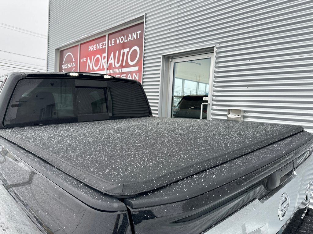 Nissan Titan PLATINUM RESERVE 4X4 2021 à Amos, Québec - 18 - w1024h768px