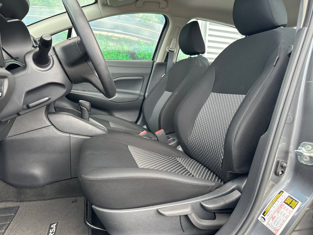 2023 Nissan Versa S in Amos, Quebec - 9 - w1024h768px
