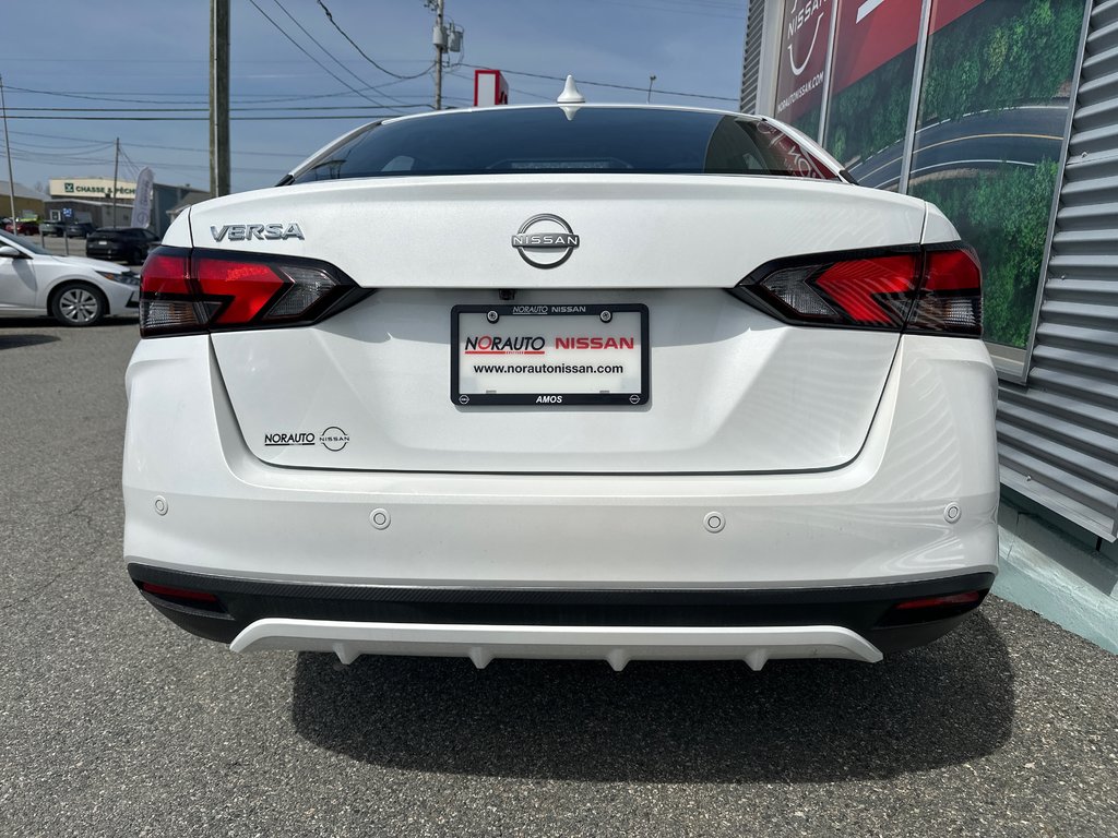 2025 Nissan Versa SV in Amos, Quebec - 4 - w1024h768px