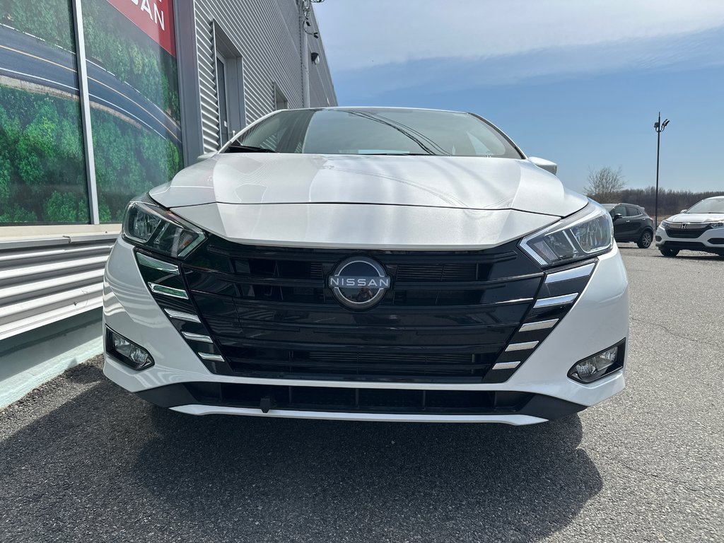 2025 Nissan Versa SV in Amos, Quebec - 3 - w1024h768px