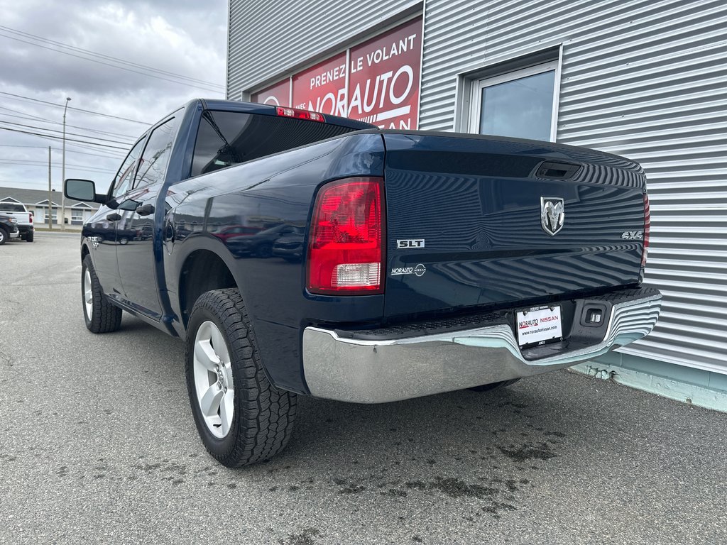 2023 Ram 1500 Classic SLT CREWCAB in Amos, Quebec - 5 - w1024h768px
