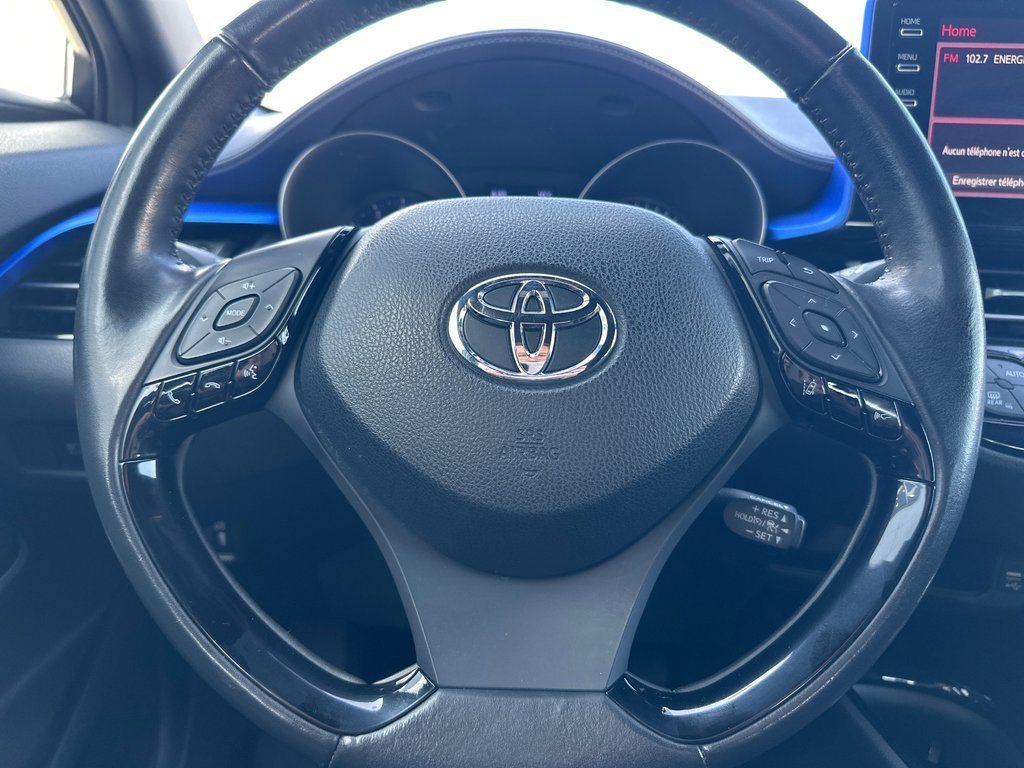 2020 Toyota C-HR XLE PREMIUM in Amos, Quebec - 10 - w1024h768px