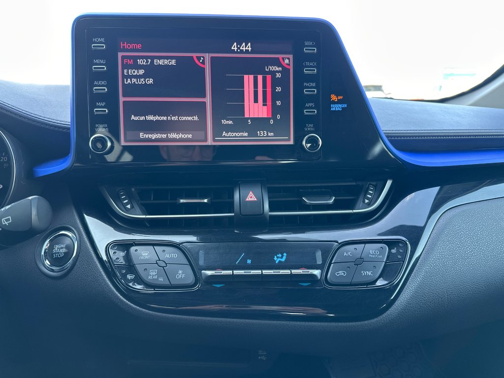 2020 Toyota C-HR XLE PREMIUM in Amos, Quebec - 12 - w1024h768px