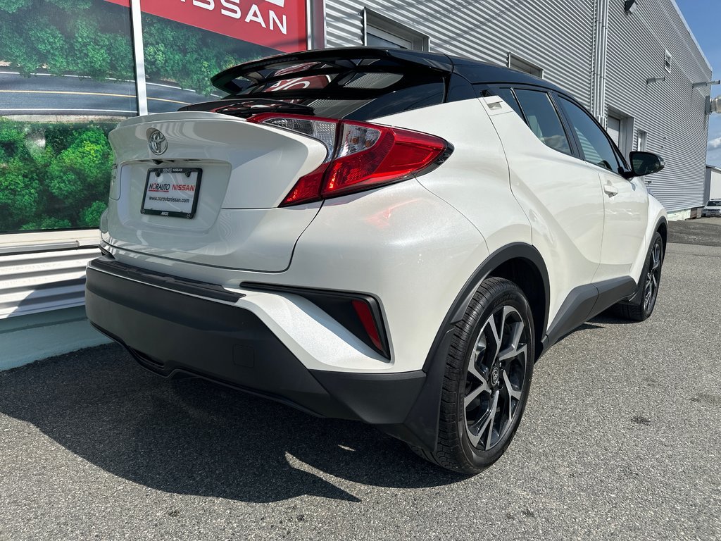2020 Toyota C-HR XLE PREMIUM in Amos, Quebec - 6 - w1024h768px