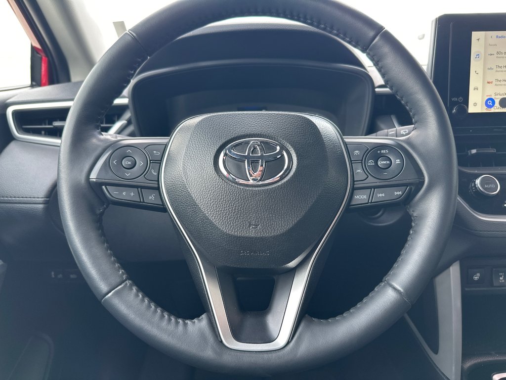 2025 Toyota Corolla Cross LE AWD in Amos, Quebec - 10 - w1024h768px