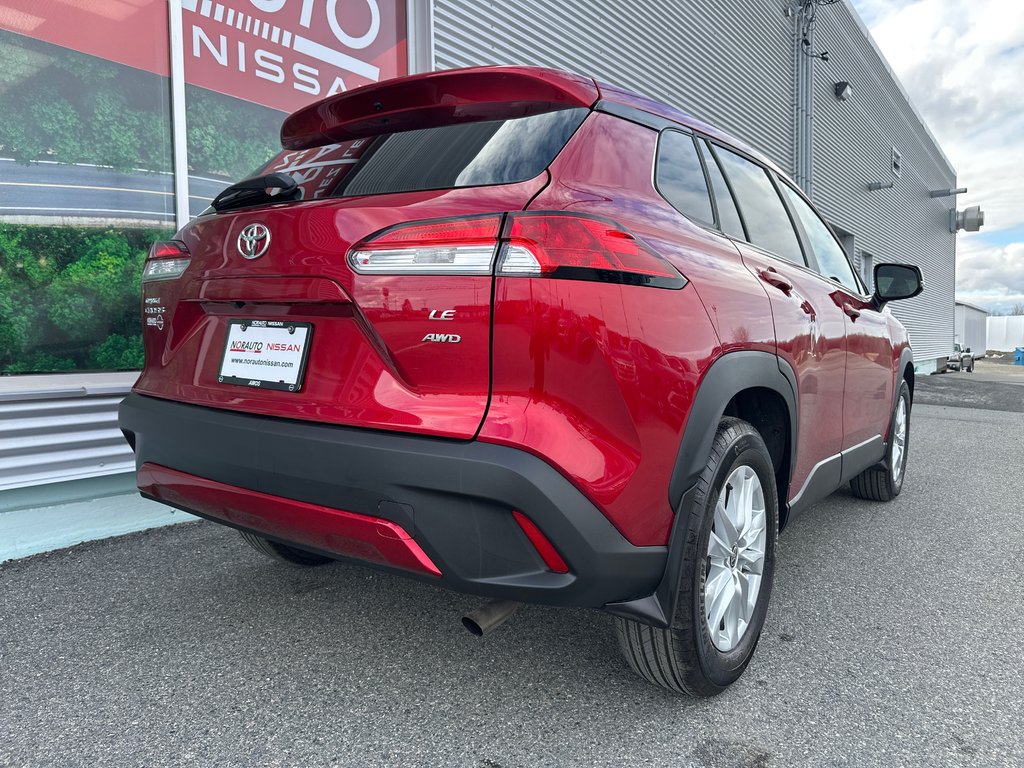 2025 Toyota Corolla Cross LE AWD in Amos, Quebec - 6 - w1024h768px