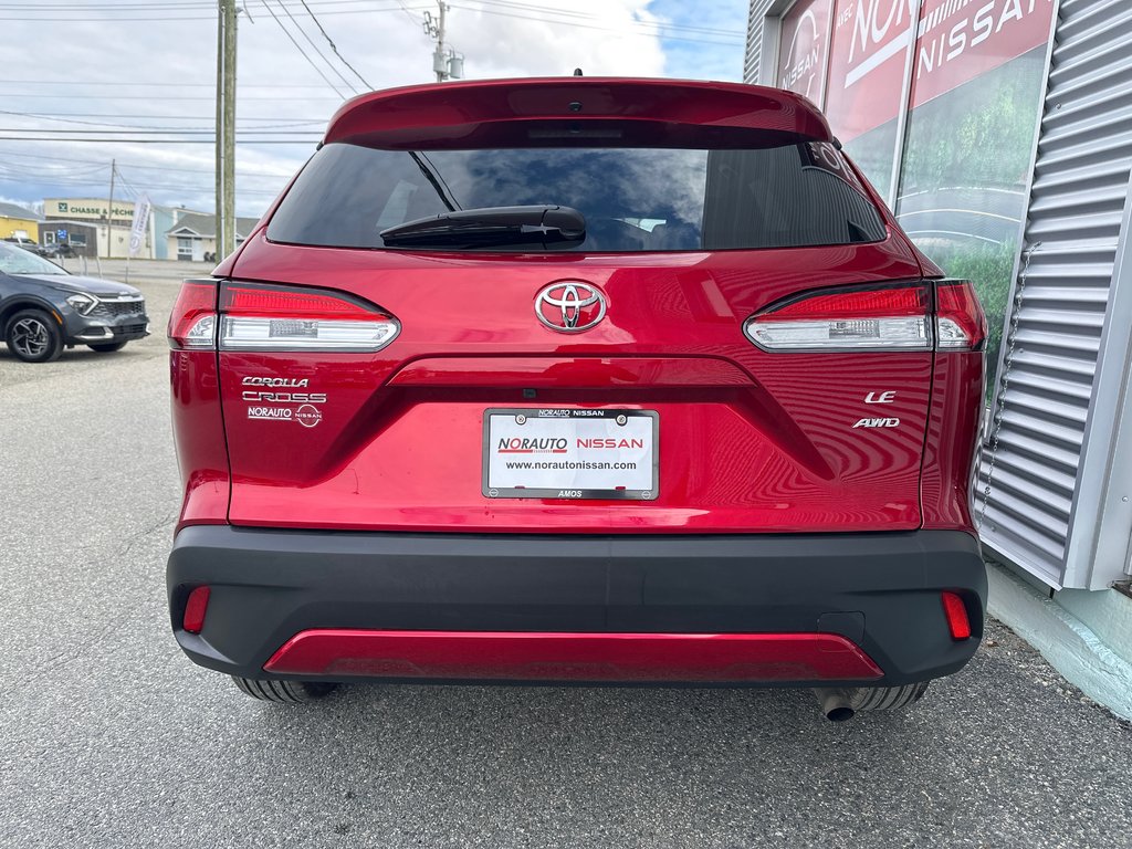 2025 Toyota Corolla Cross LE AWD in Amos, Quebec - 8 - w1024h768px