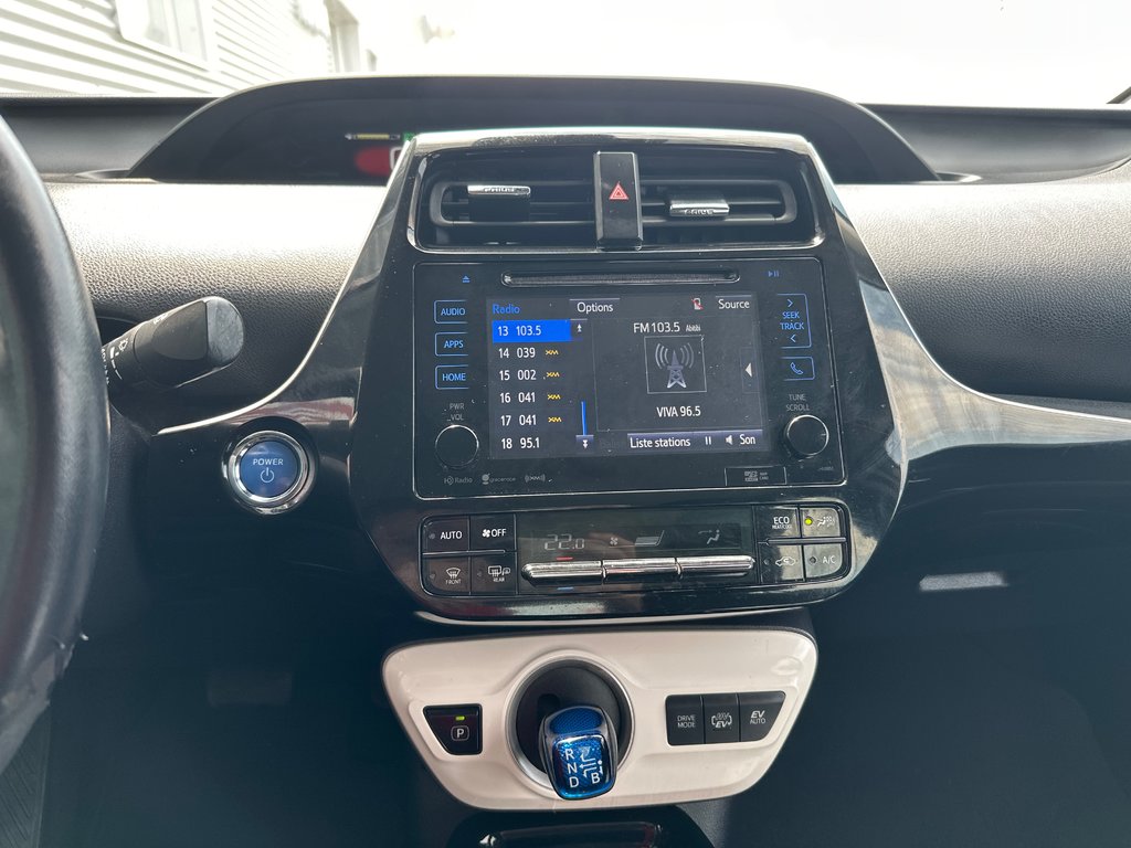2017 Toyota PRIUS PRIME in Amos, Quebec - 11 - w1024h768px