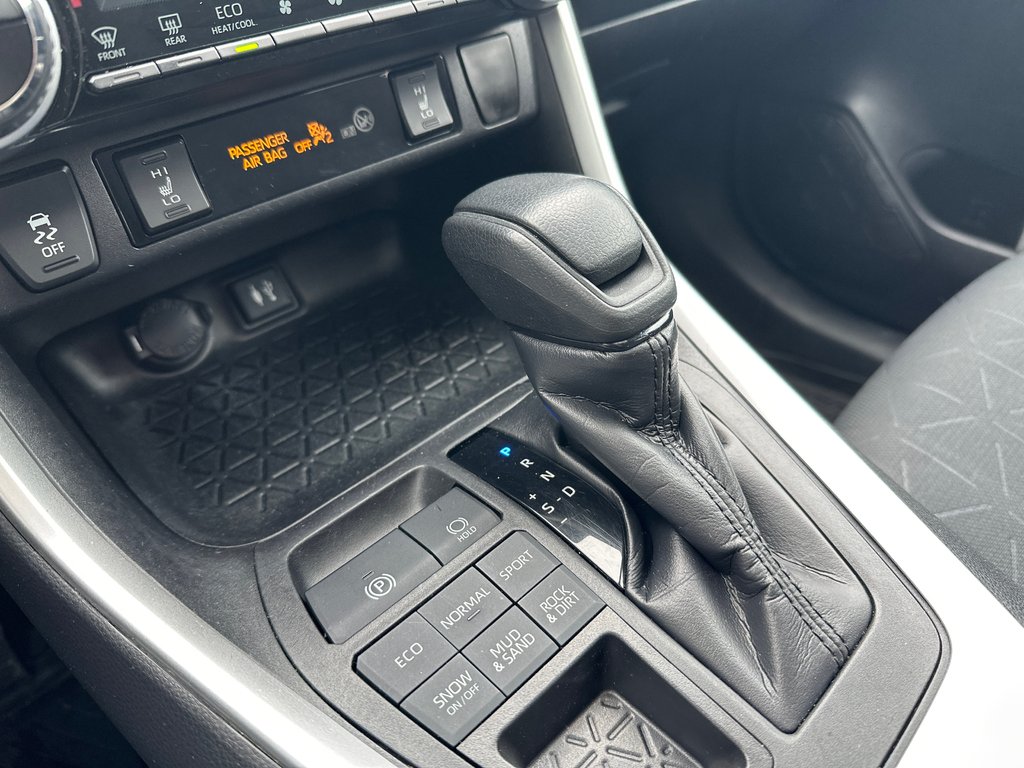 Toyota RAV4 XLE AWD 2019 à Amos, Québec - 15 - w1024h768px
