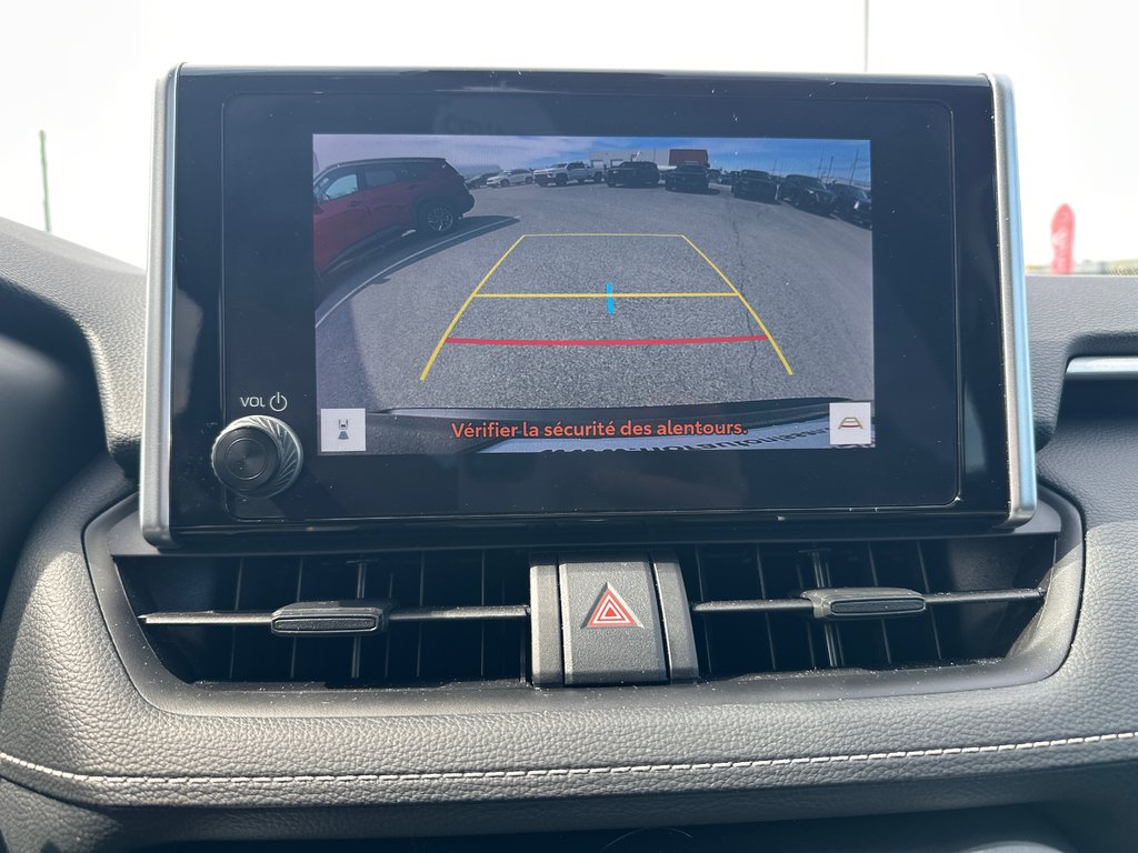 2024 Toyota RAV4 LE AWD in Amos, Quebec - 15 - w1024h768px