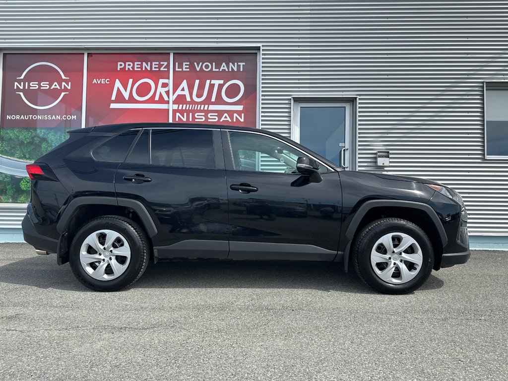 2024 Toyota RAV4 LE AWD in Amos, Quebec - 4 - w1024h768px