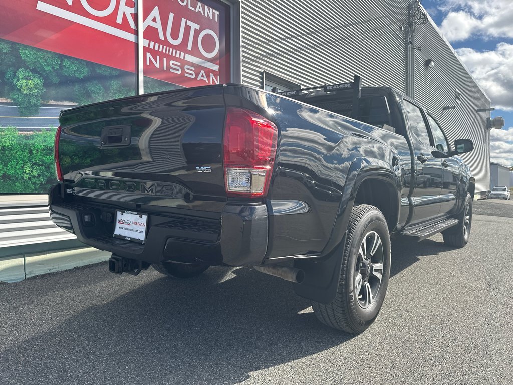 2017 Toyota Tacoma TRD Sport 4X4 in Amos, Quebec - 6 - w1024h768px