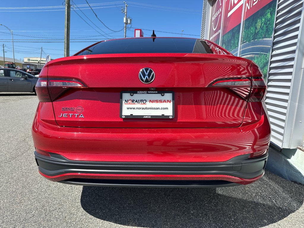 2022 Volkswagen Jetta Comfortline in Amos, Quebec - 8 - w1024h768px
