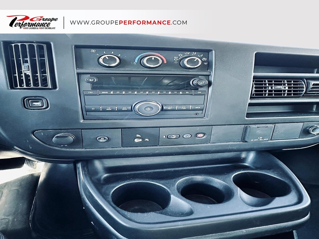 2021 Chevrolet Express Cargo Van in Mont-Tremblant, Quebec - 9 - w1024h768px