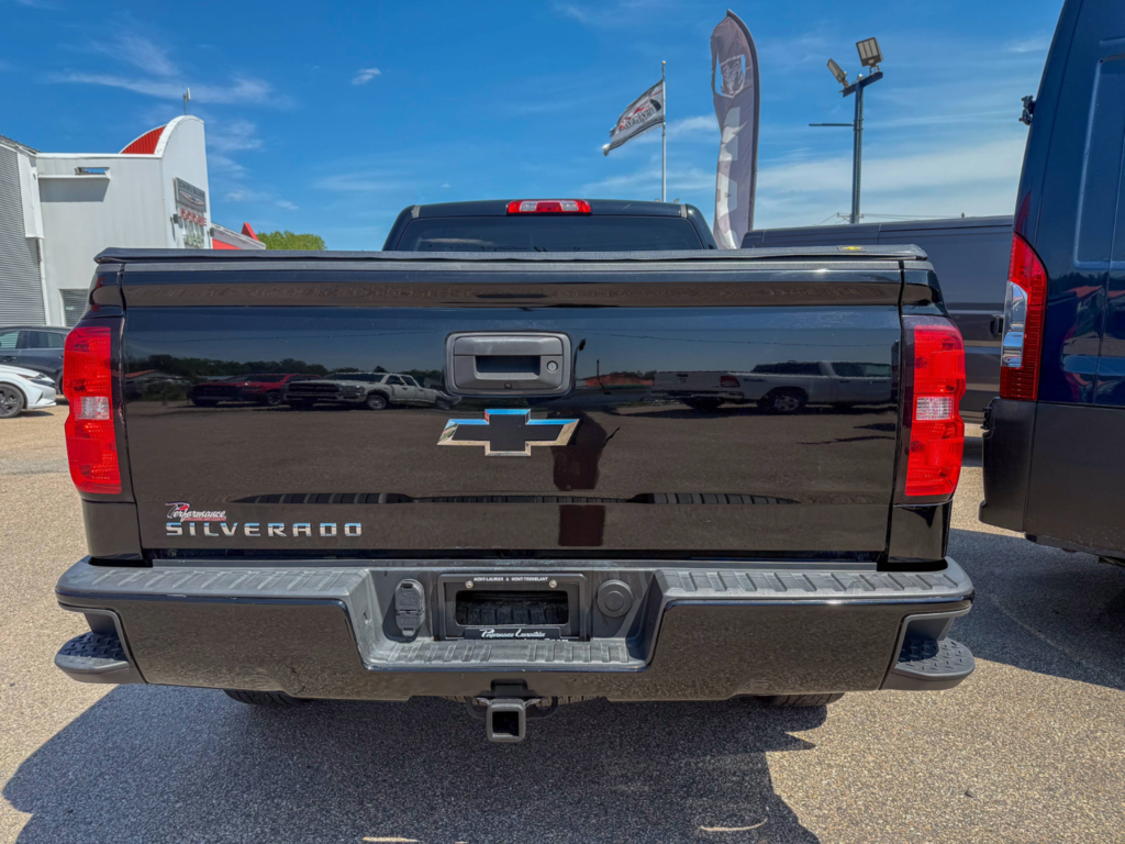2018 Chevrolet Silverado 1500 Custom in Mont-Laurier, Quebec - 5 - w1024h768px