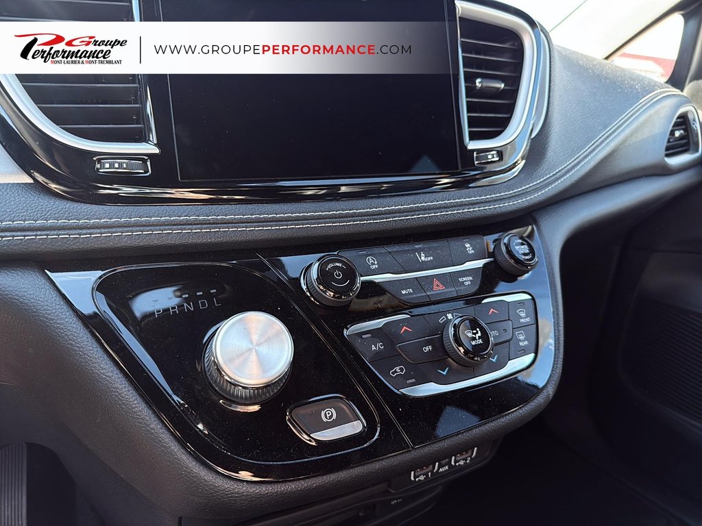 Chrysler Pacifica Touring L 2022 à Mont-Tremblant, Québec - 16 - w1024h768px