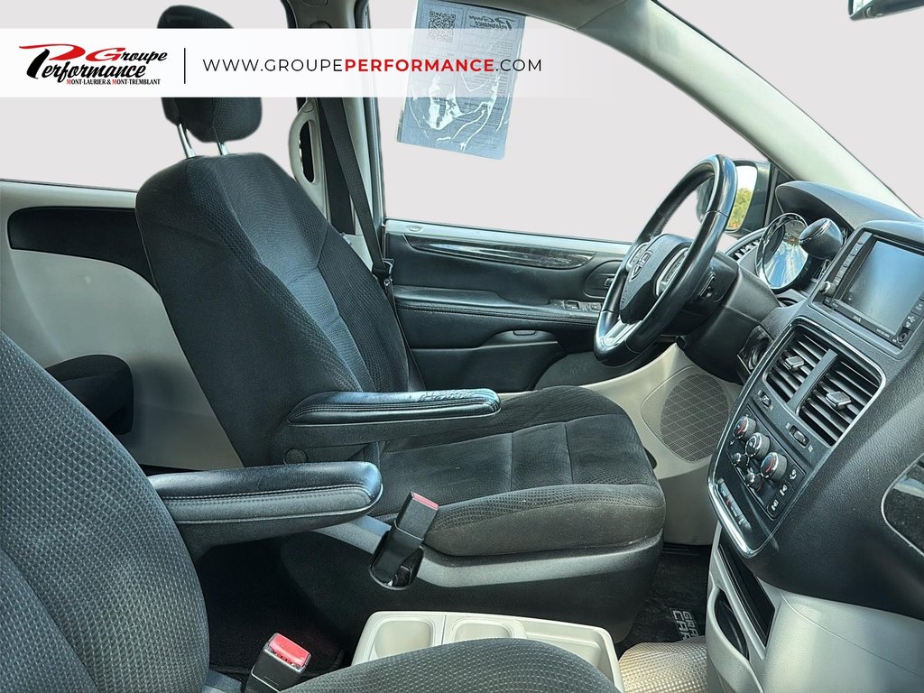 Dodge Grand Caravan SXT 2016 à Mont-Laurier, Québec - 10 - w1024h768px