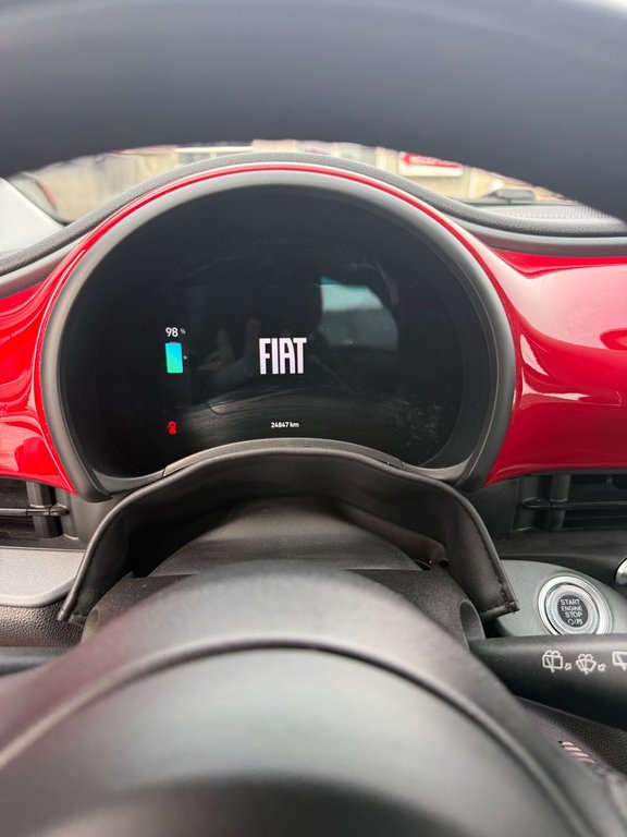 Fiat 500e  2024 à Mont-Tremblant, Québec - 7 - w1024h768px