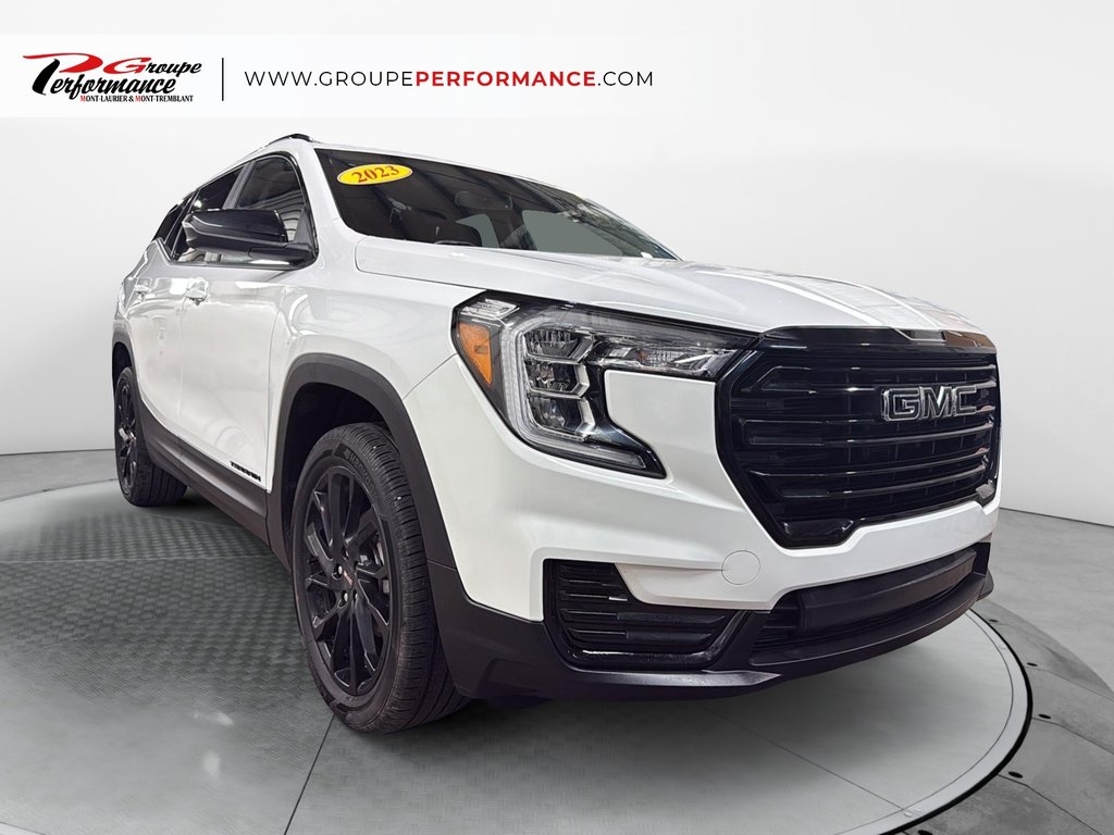 GMC Terrain SLE 2023 à Mont-Laurier, Québec - 2 - w1024h768px