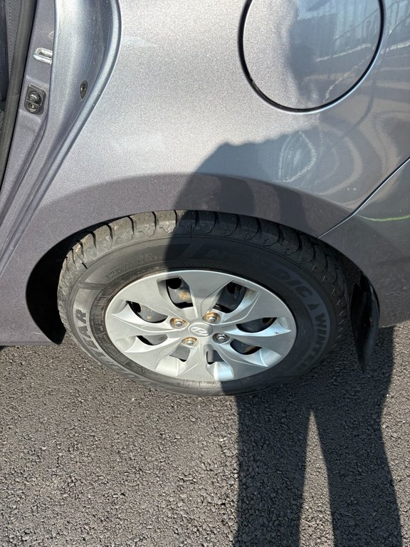 Hyundai Accent GL 2016 à Mont-Tremblant, Québec - 11 - w1024h768px