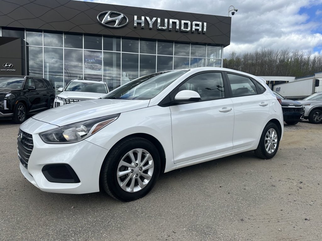 Hyundai Accent Preferred 2019 à Mont-Laurier, Québec - 2 - w1024h768px