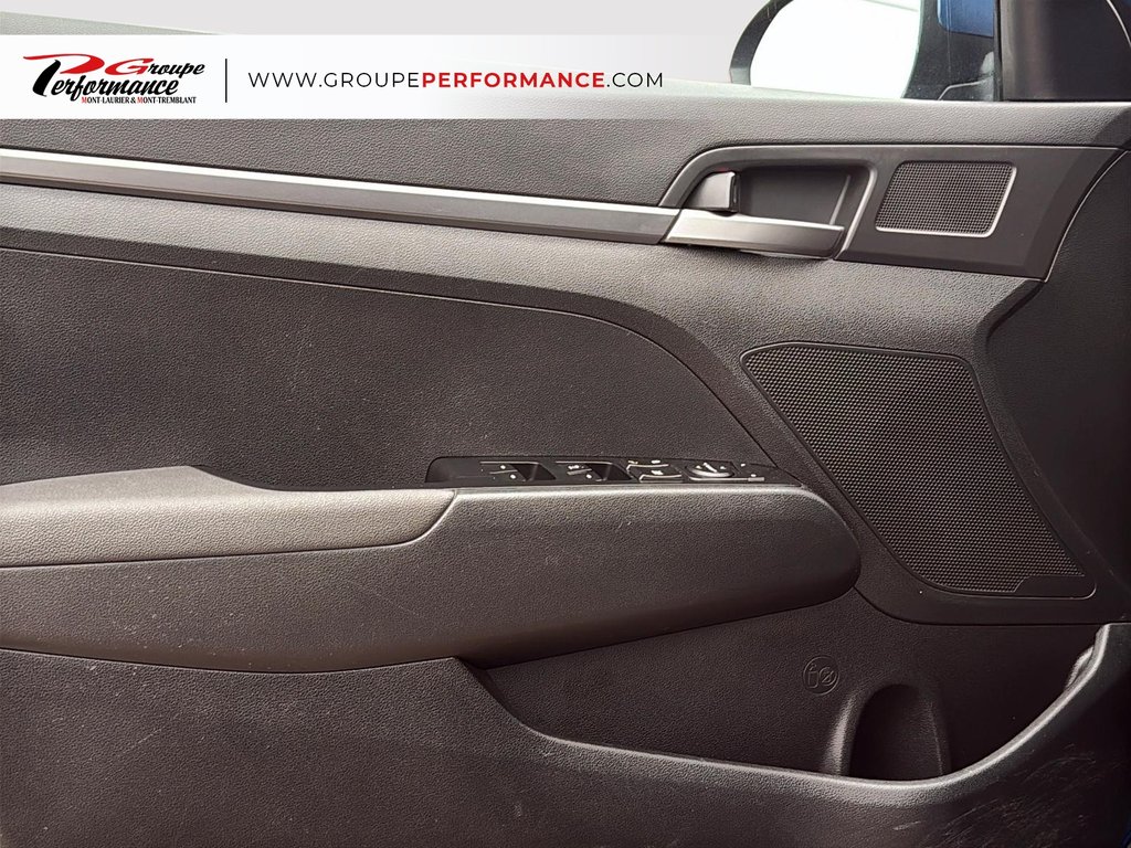 2017 Hyundai Elantra LE in Mont-Laurier, Quebec - 14 - w1024h768px