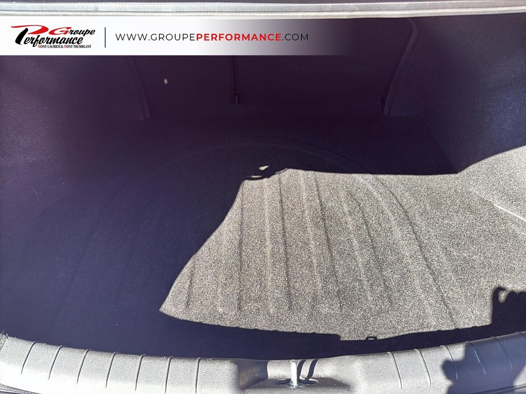 Hyundai Elantra Preferred 2020 à Mont-Tremblant, Québec - 8 - w1024h768px