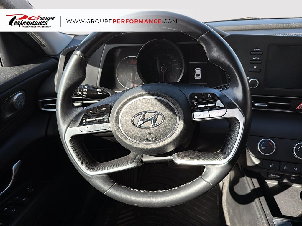 2021 Hyundai Elantra Preferred in Mont-Laurier, Quebec - 14 - w1024h768px