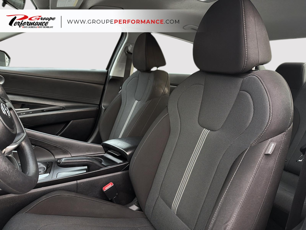 2022 Hyundai Elantra Essential in Mont-Tremblant, Quebec - 16 - w1024h768px