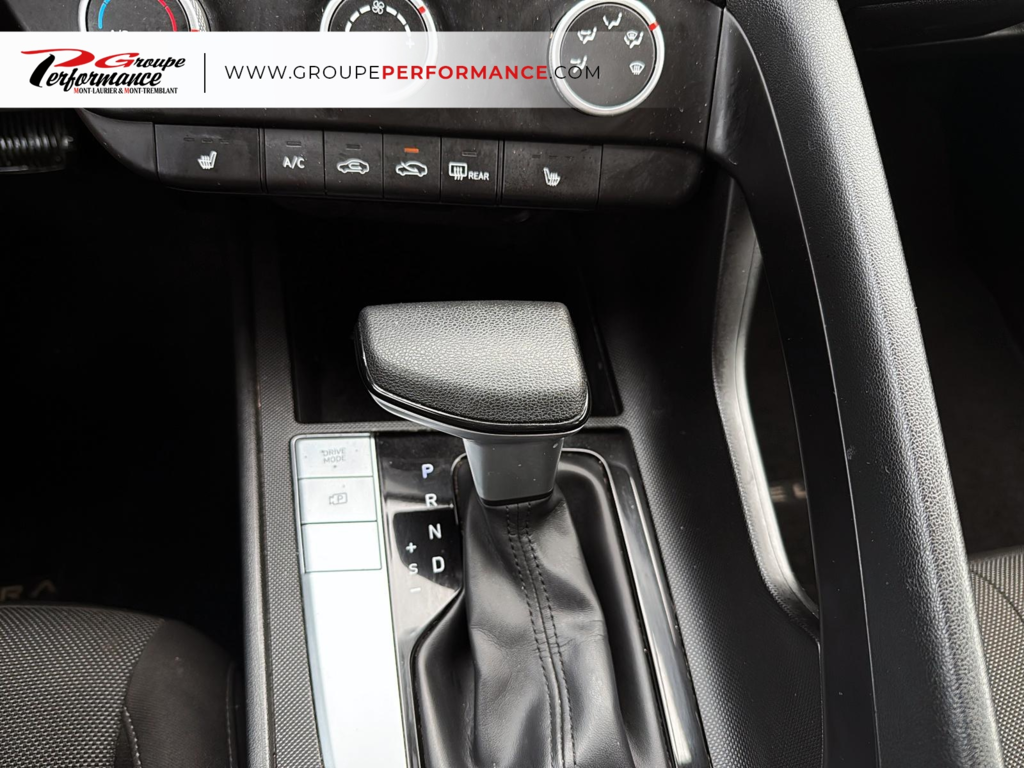 2022 Hyundai Elantra Essential in Mont-Tremblant, Quebec - 15 - w1024h768px