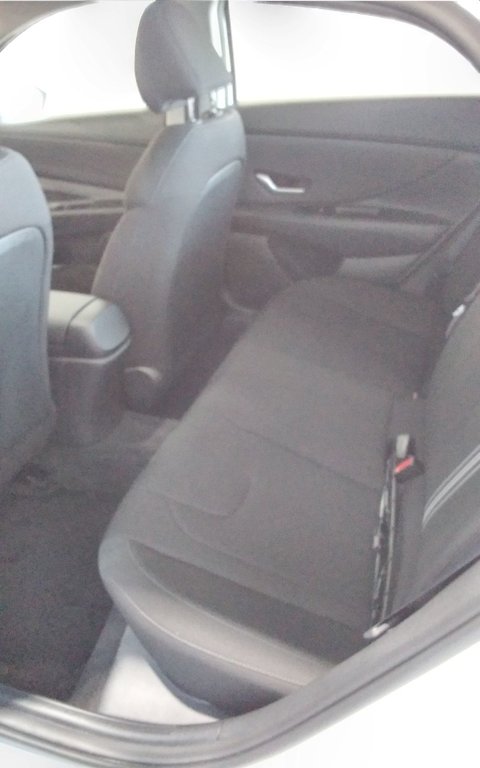 Hyundai Elantra Preferred 2023 à Mont-Laurier, Québec - 7 - w1024h768px