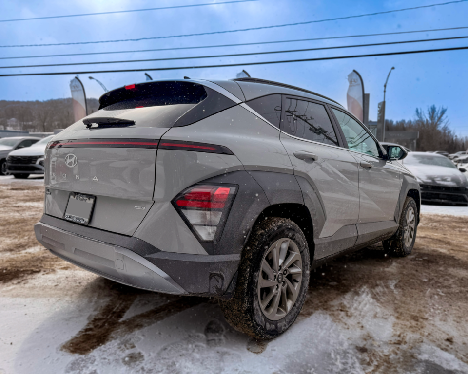 2024 Hyundai Kona Preferred in Mont-Laurier, Quebec - 2 - w1024h768px