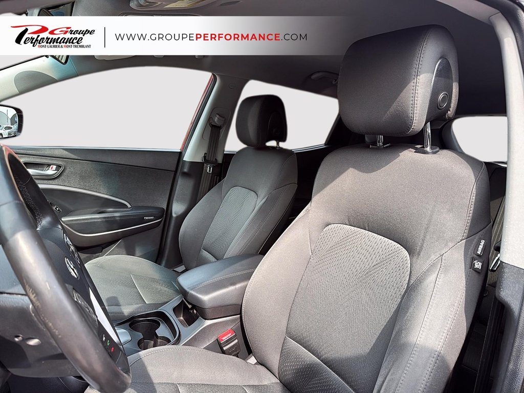 Hyundai Santa Fe Sport Premium 2015 à Mont-Laurier, Québec - 9 - w1024h768px