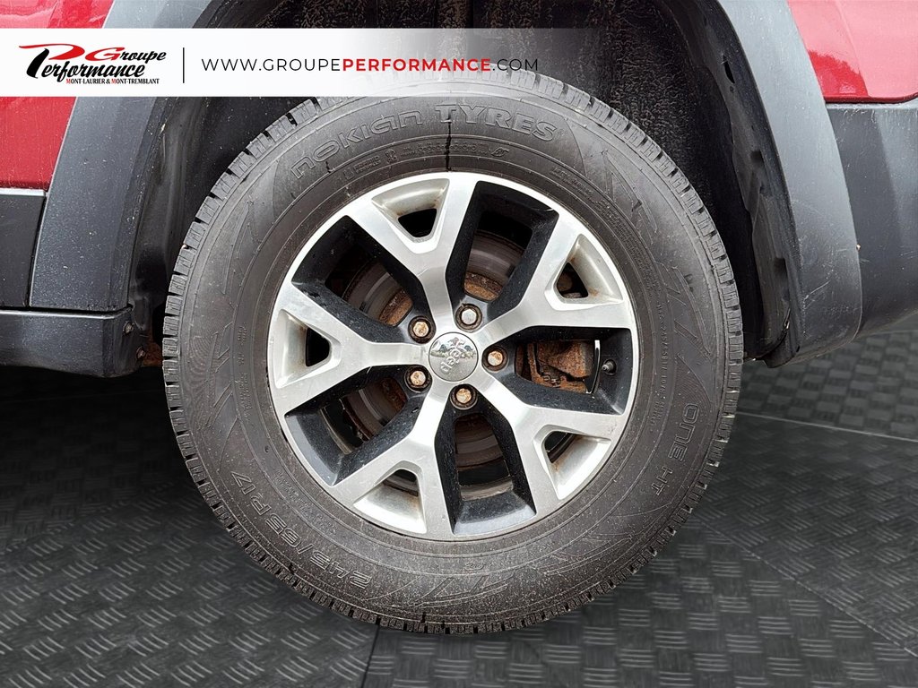 2016 Jeep Cherokee Trailhawk in Mont-Tremblant, Quebec - 7 - w1024h768px