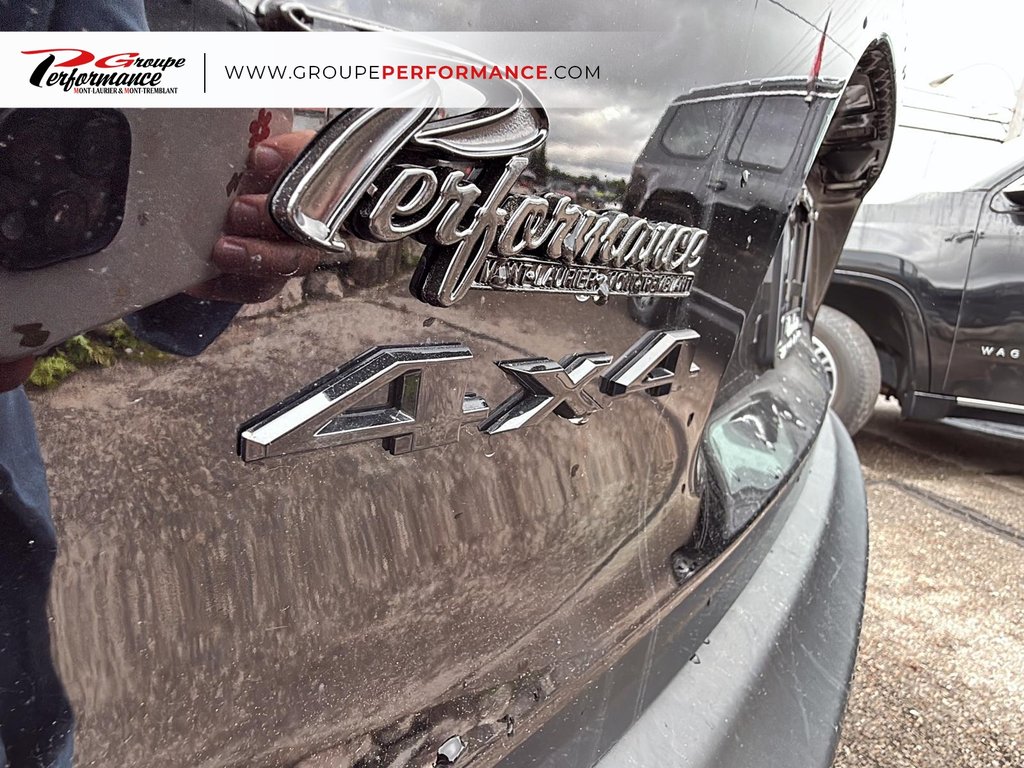 Jeep Cherokee Altitude 2023 à Mont-Tremblant, Québec - 12 - w1024h768px