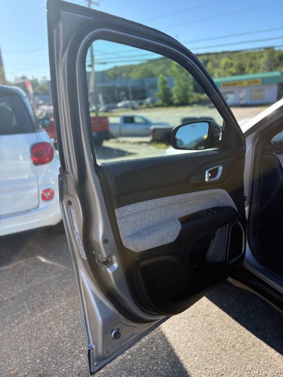 2023 Jeep Compass North in Mont-Tremblant, Quebec - 26 - w1024h768px